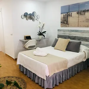 https://apartaestudio-moderno-benalmadena-malaga.es-andalucia.com