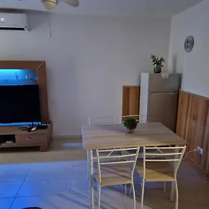 https://alondras-park-paraiso.in-canary-islands.com